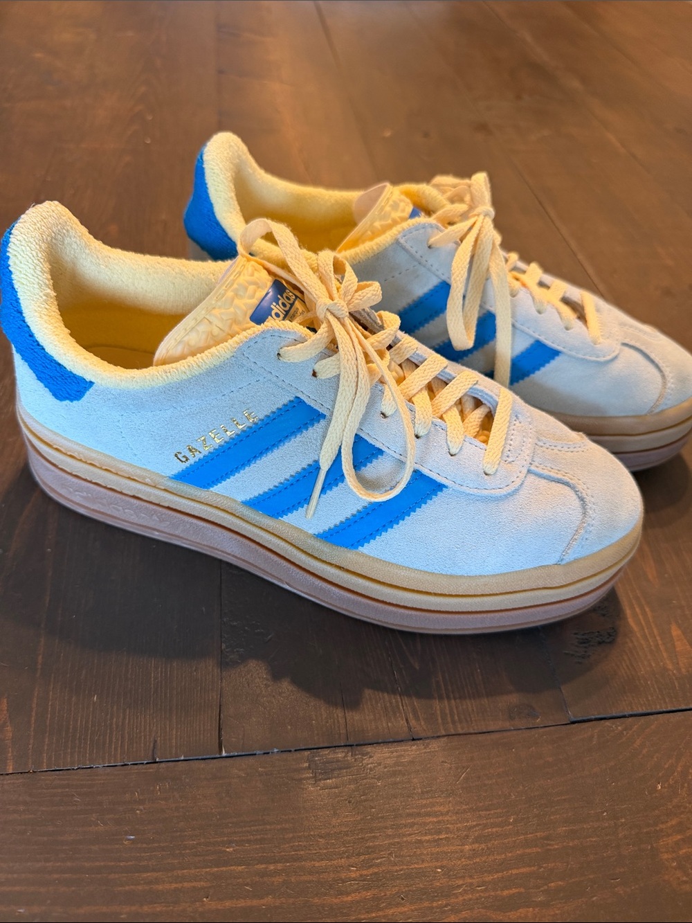 Adidas Women’s Gazelle Bold Almost Blue Yellow Platform Sneakers Size 7 EUC